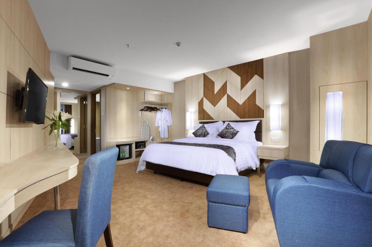 Aston Batam Hotel & Residence Nagoya Exteriör bild