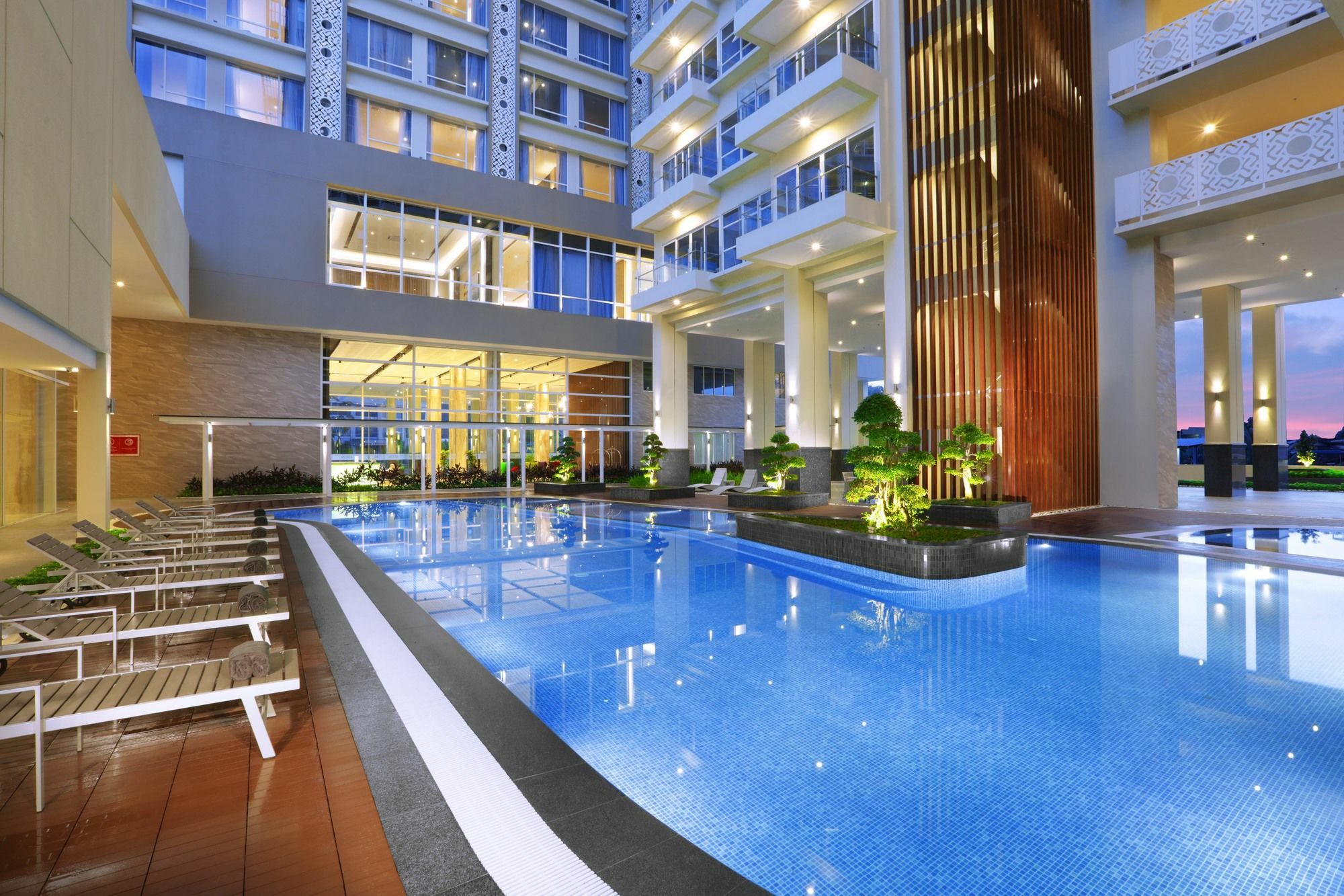 Aston Batam Hotel & Residence Nagoya Exteriör bild